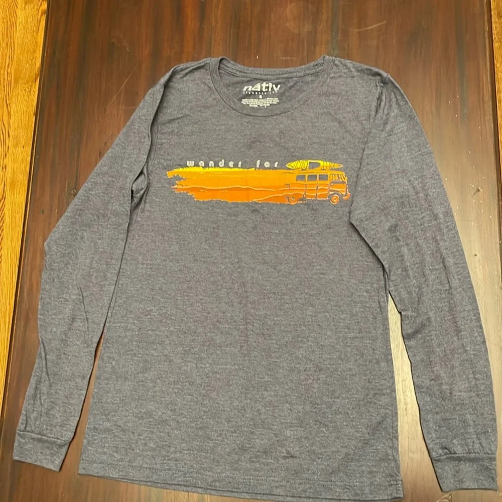 Nativ wander far gray blue long sleeve tee size S